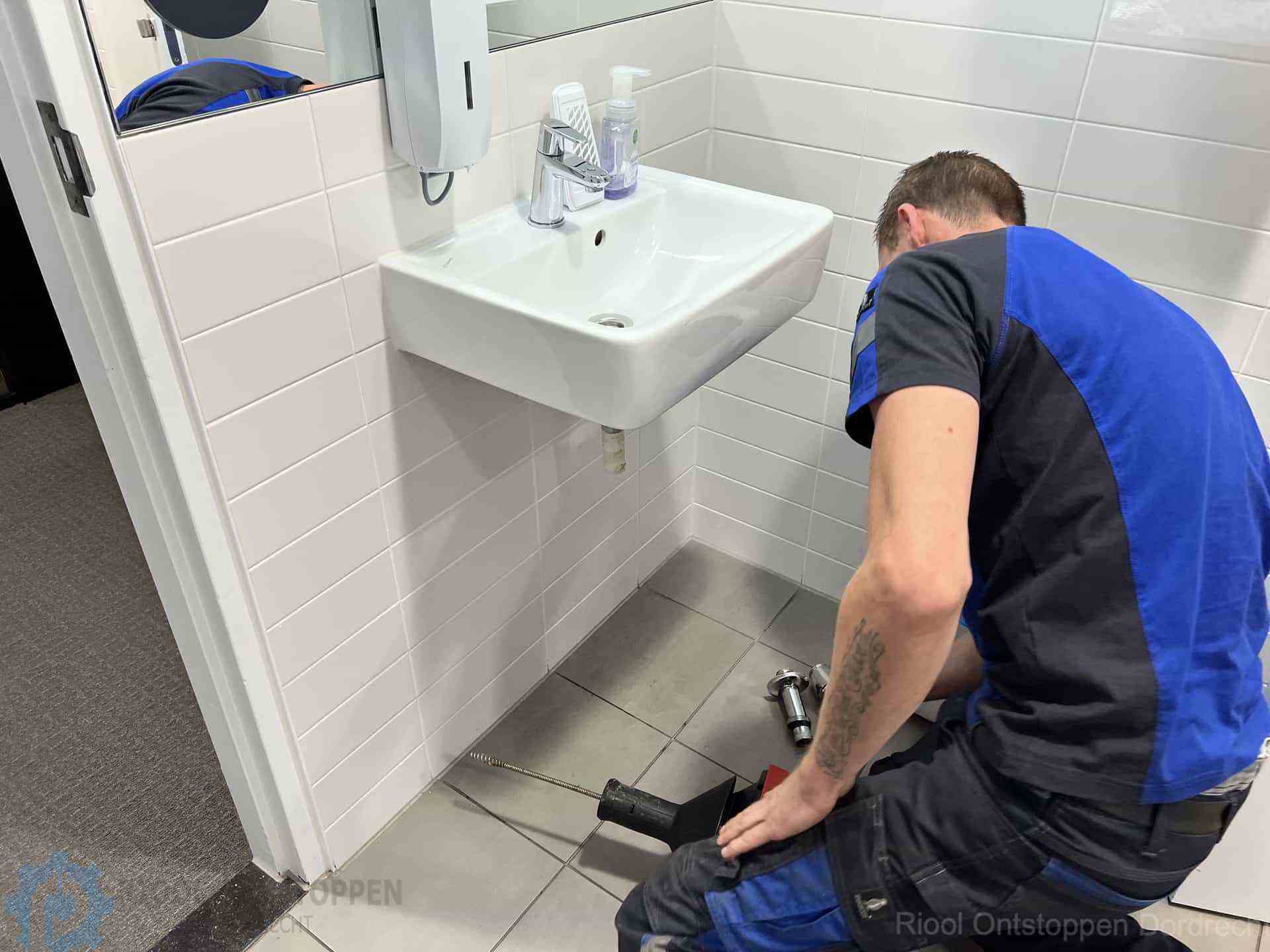 Gootsteen ontstoppen Dordrecht Gootsteen ontstoppen Dordrecht